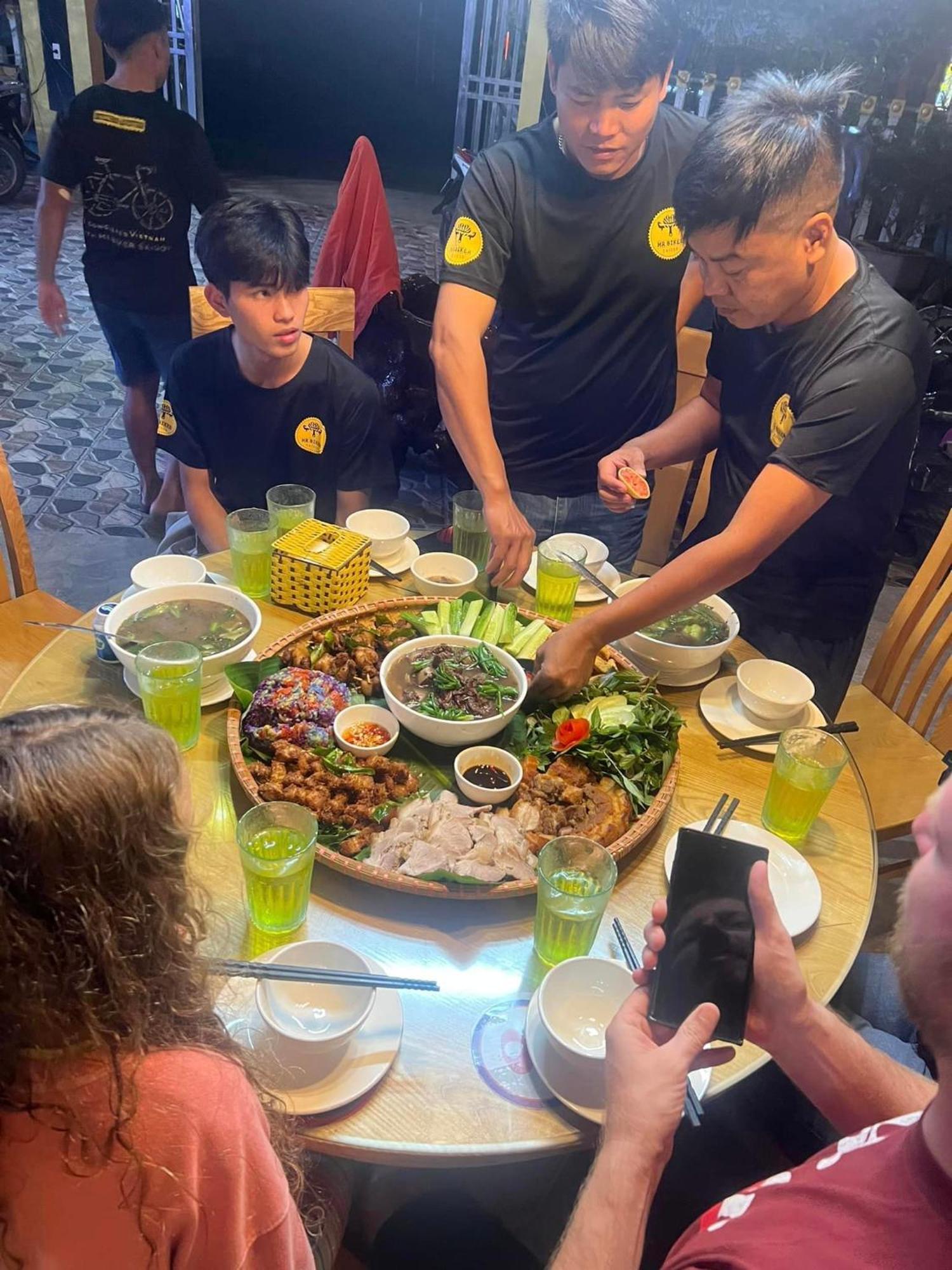 Nha San Homestay Yen Minh Εξωτερικό φωτογραφία